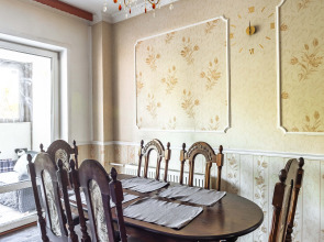 Апартаменты У Финляндского Вокзала и Крейсера Авроры"