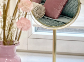 Апартаменты Granada Шикарная квартира в историческом центре Санкт-Петербурга в 300 метрах от Невского Проспекта и Площади Восстания