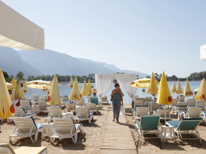 Отель Golden Life Heights Deluxe Suite