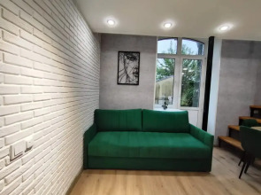 Апартаменты 2х уровневая квартира в стиле Лофт в центре города