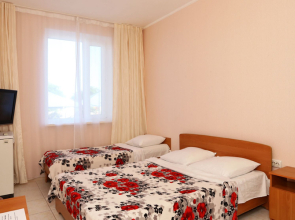 Отель Экватор