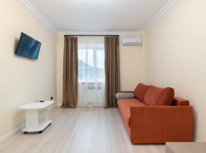 Квартира СуткиРу Ленина 122Б Санаторий Салют, Дубовая Роща и озеро 30-ка