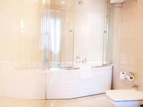 Отель Ramada Plaza By Wyndham Istanbul City Center