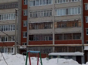 Апартаменты Современная 2 комнатная квартира в шаговой доступности от РКБ (больницы)