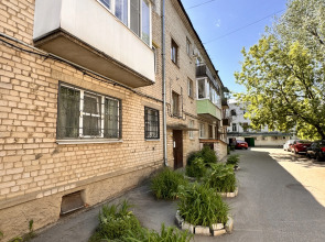 Квартира Уютная Двухкомнатная в Шаге от Исторического Центра для 8 гостей