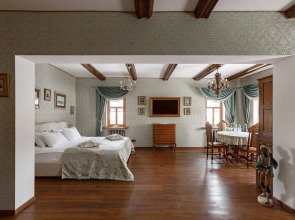 Отель Империал