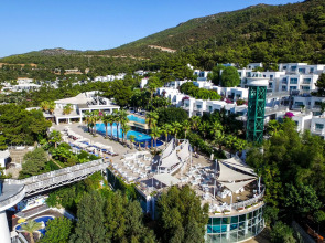 Отель Blue Dreams Resort