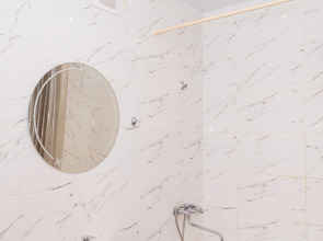 Апартаменты Современная студия на Мира 300