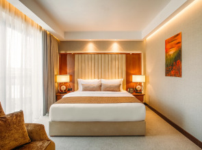 Отель Marjan Plaza