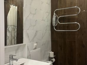 Апартаменты Happy People на улице Галины Вишневской 5