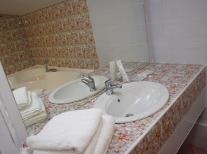 Отель Два крыла