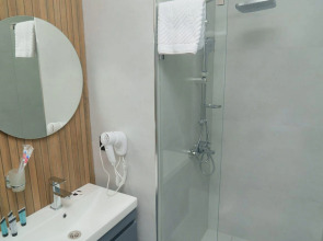 Отель Twelve Inn