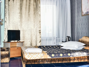 Pjat' zvezd na Naberezhnoj