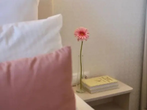 Квартира Flatirini с панорамными окнами в новом ЖК 1