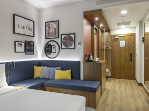 Отель Hampton by Hilton Istanbul Arnavutkoy