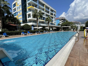 Апартаменты у моря 320 м с балконом