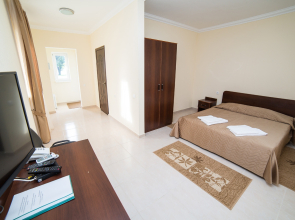 Отель Анакопия Club