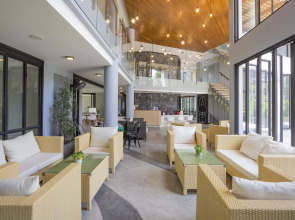 Курортный отель Apple A Day Resort