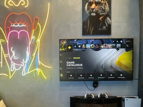 Апартаменты Лофт Apart Energy с Джакузи и Видом на Озеро