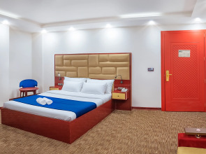 Отель Denis Hotel Tbilisi