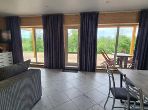 Гостевой дом с сауной вблизи реки и озера Ладоги Лисий берег