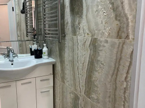 Квартира M.O.O.N APARTMENTS  Толе би Тулебаева кв 8 Центр