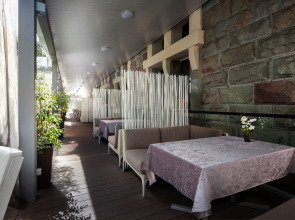 Отель Достык