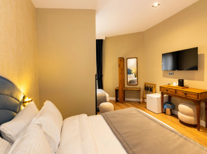 Nenessa Airport Hotel