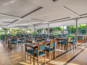 Отель Arsi Blue Beach Hotel