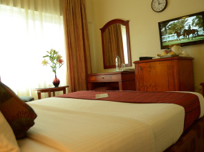 Отель Nejoum Al Emarate