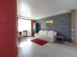 Апартаменты двухкомнатные с джакузи на Горького 1