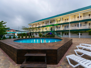 Курортный отель Лазурный берег