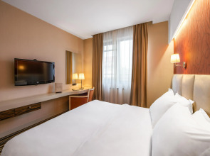 Отель Crystal Hotel Belgrade