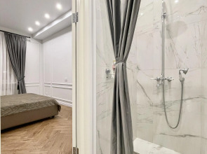 Апартаменты 4-комнатные HomeApart Свердлова, 26