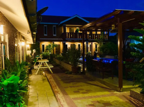 Отель Dlima Beach Inn Langkawi