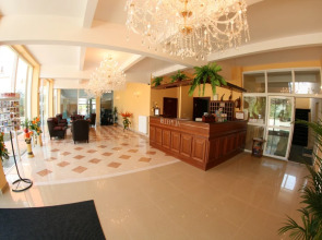 Отель Daisy Superior