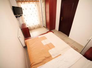 Отель Jam Trusakvets