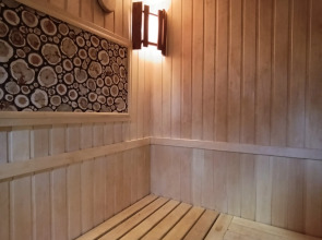 Частный дом Загородный комплекс на берегу реки с баней 1