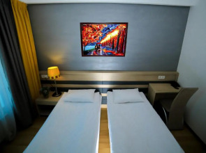 Отель Астра