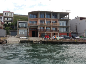 Яхт-клуб Кайрос