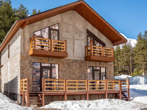 Вилла Семейная с Видом на Горы в Терсколе от Квартирукинг