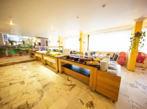 Отель Tuntas Beach Altinkum