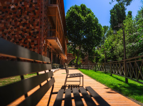 Отель Red Bridge Yerevan