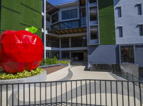 Курортный отель Apple A Day Resort