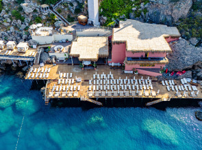 La Boutique Hotel & Suites (Adult Only 16+)