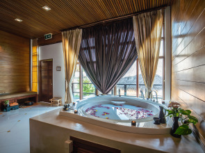 Отель KC Resort & Over Water Villas