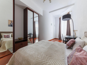 Квартира Уютная квартира на Мойке 32 DereMRents ДереМРентс