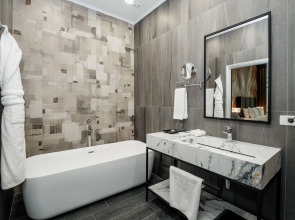 Отель Hills Resort Hotel