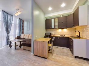 Апартаменты Изумрудный город-1