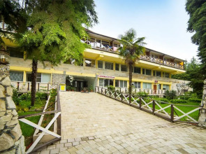 Отель Пицунда